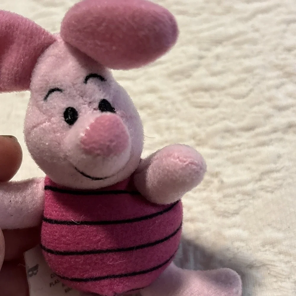 WINNIE THE POOH #2 PIGLET PLUSH 2002 MCDONALD'S HAPPY MEAL TOY  Pose able